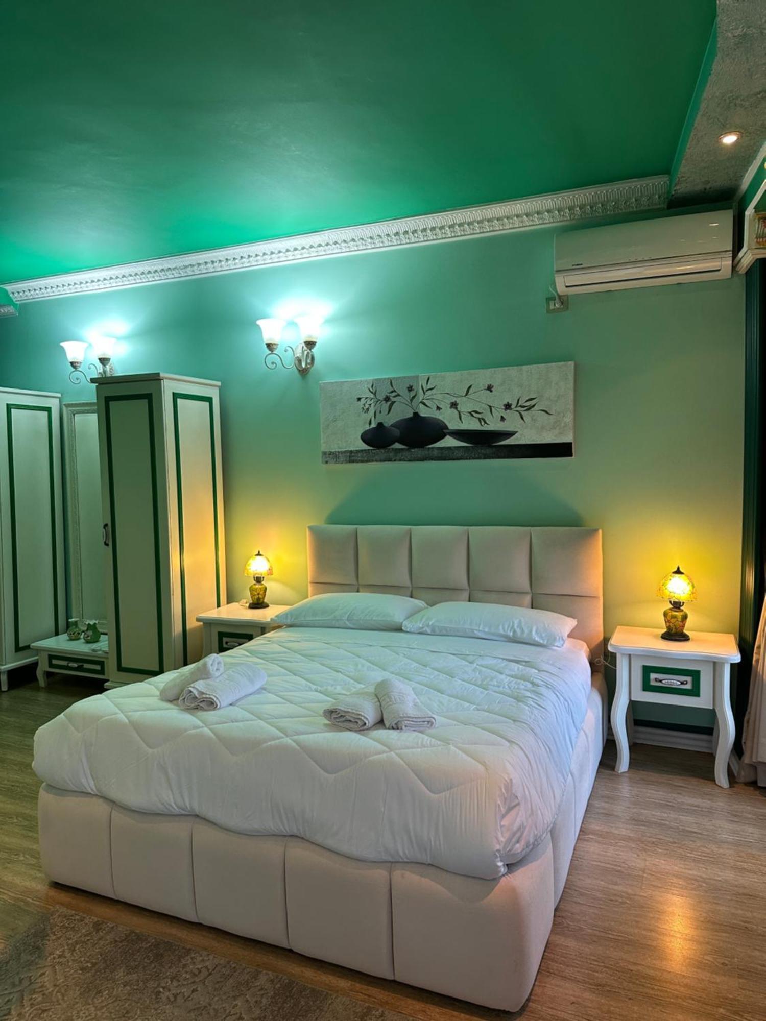Hotel Boutique Vila Fernando ติรานา ภายนอก รูปภาพ