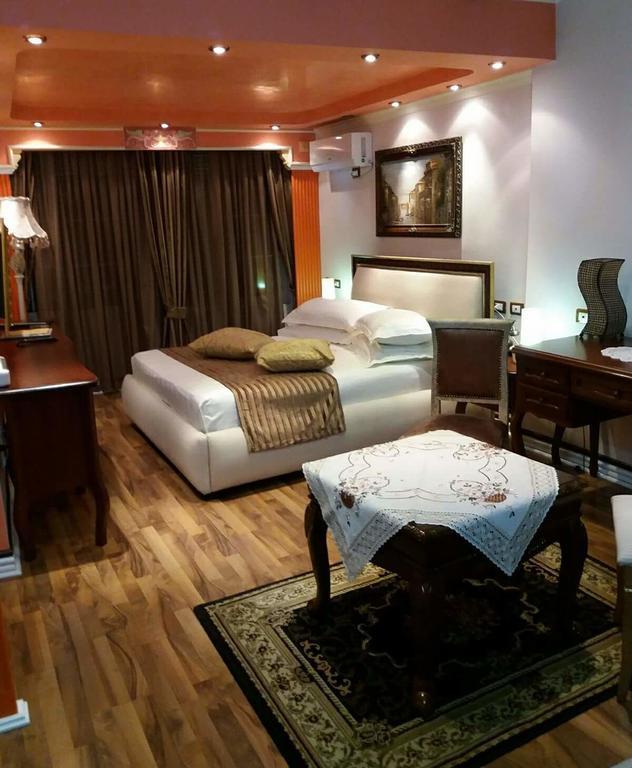 Hotel Boutique Vila Fernando ติรานา ภายนอก รูปภาพ